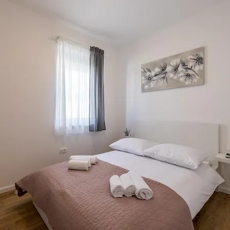 Villa Teuta *