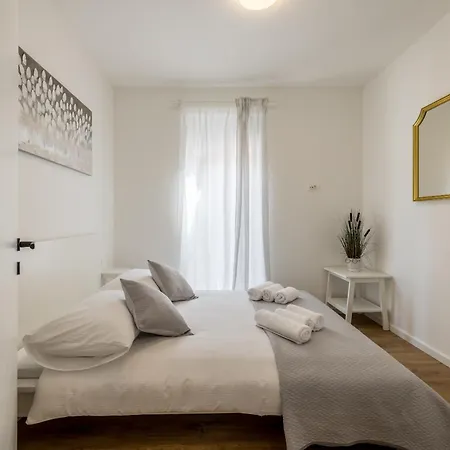 Teuta Villa *